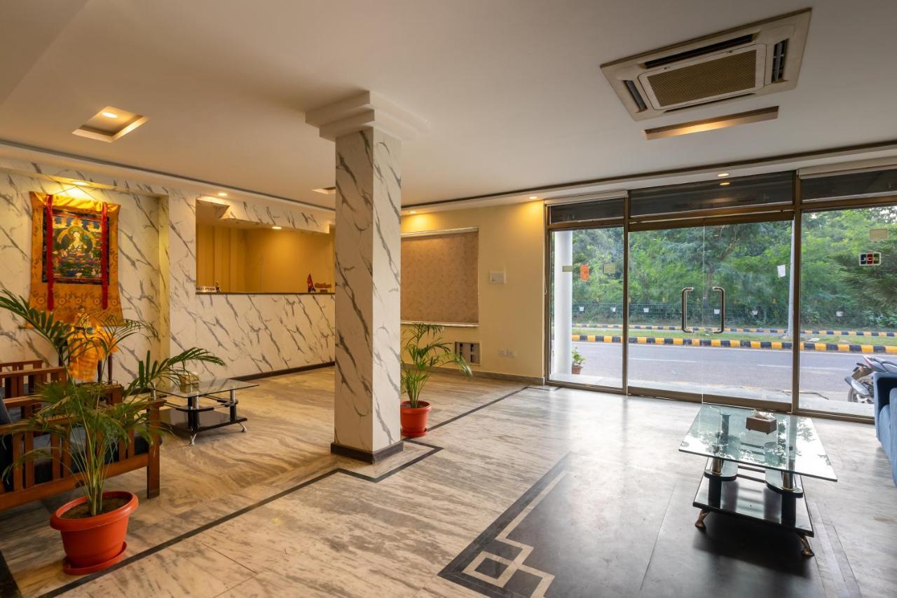 Hotel Peaceland Lumbini Exterior photo